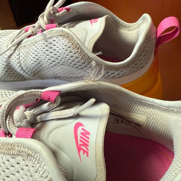 Nike Air Sneakers US 8 - Picture 2 of 7